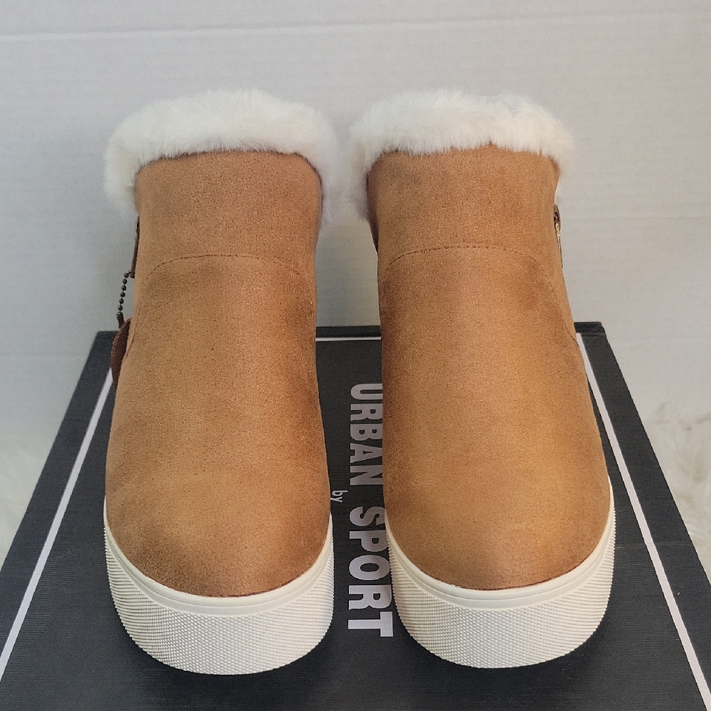 Urban Sport by J/Slides Tan Faux Suede‎ Faux Fur Lined Booties Size 8 NWT